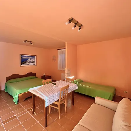 בית חווה Agrituristico Ronchi Di Fornalis *